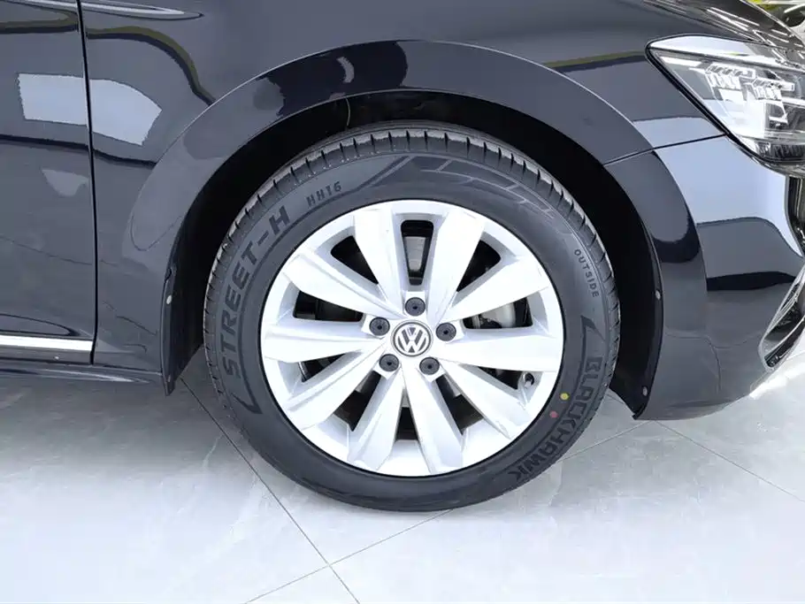 Volkswagen Passat 2020 330TSI Elite Edition China VI фото 6