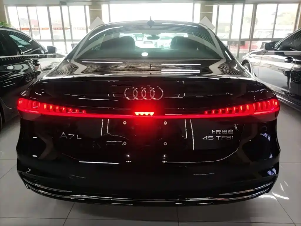 Audi A7L 2026 2025 Model Year 45 TFSI Luxury