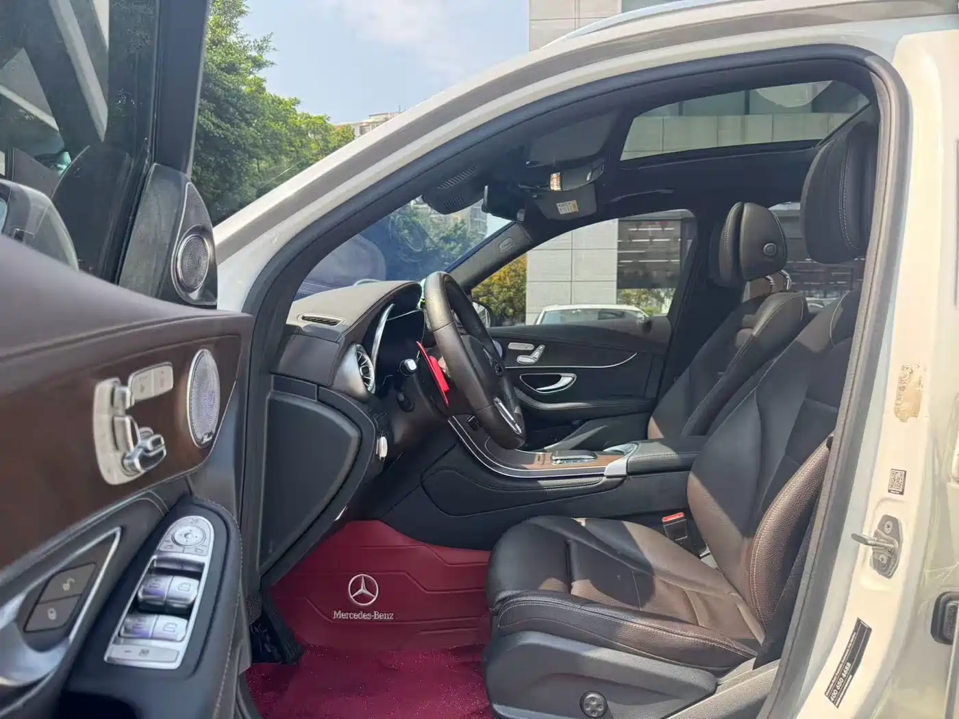 Mercedes-Benz GLC 2020 Facelift GLC 300 L 4MATIC Dynamic фото 4