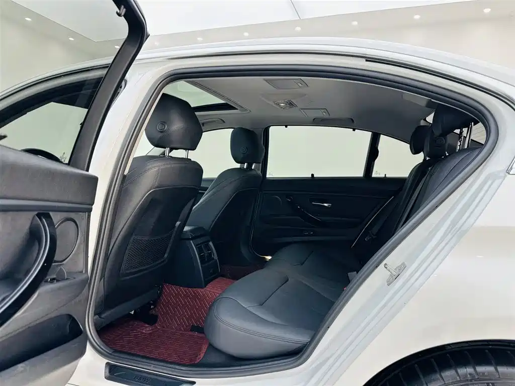 BMW 3 Series 2018 320Li Fashion Style фото 14