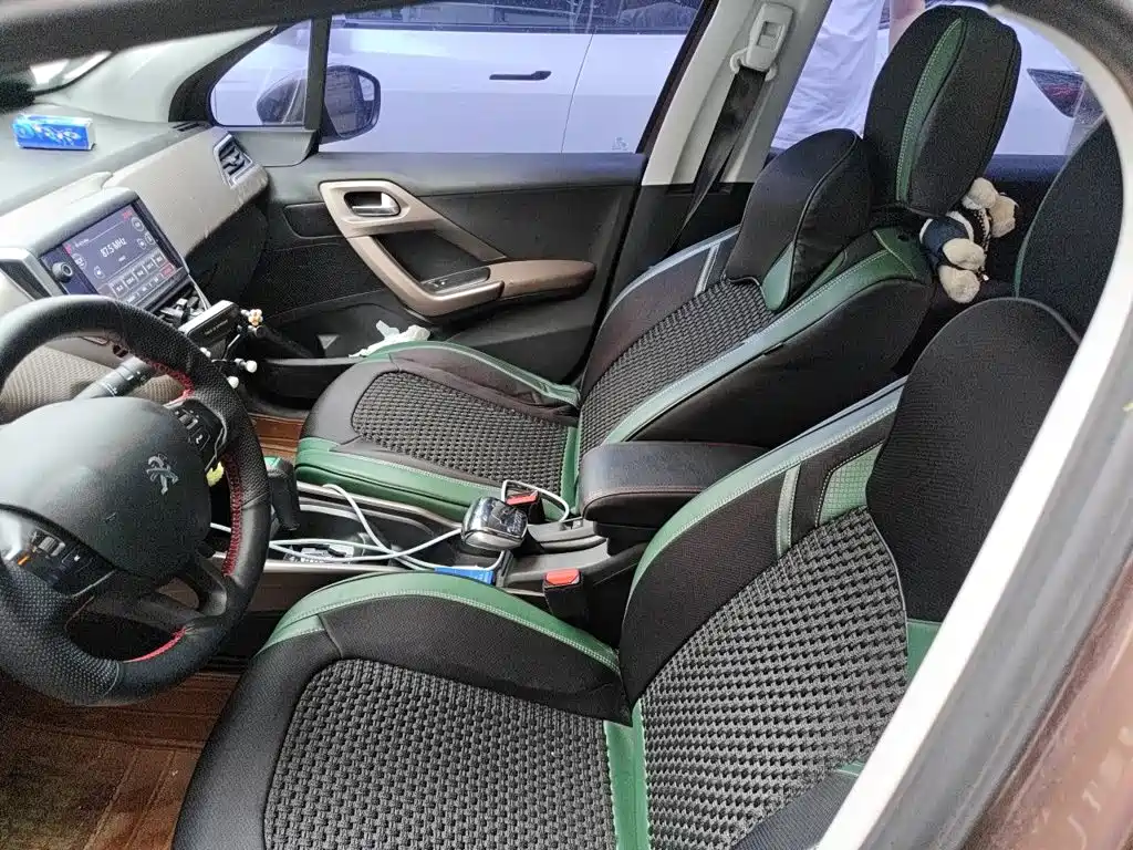 Peugeot 2008 2014 2014 1.6L Automatic Fashion Edition
