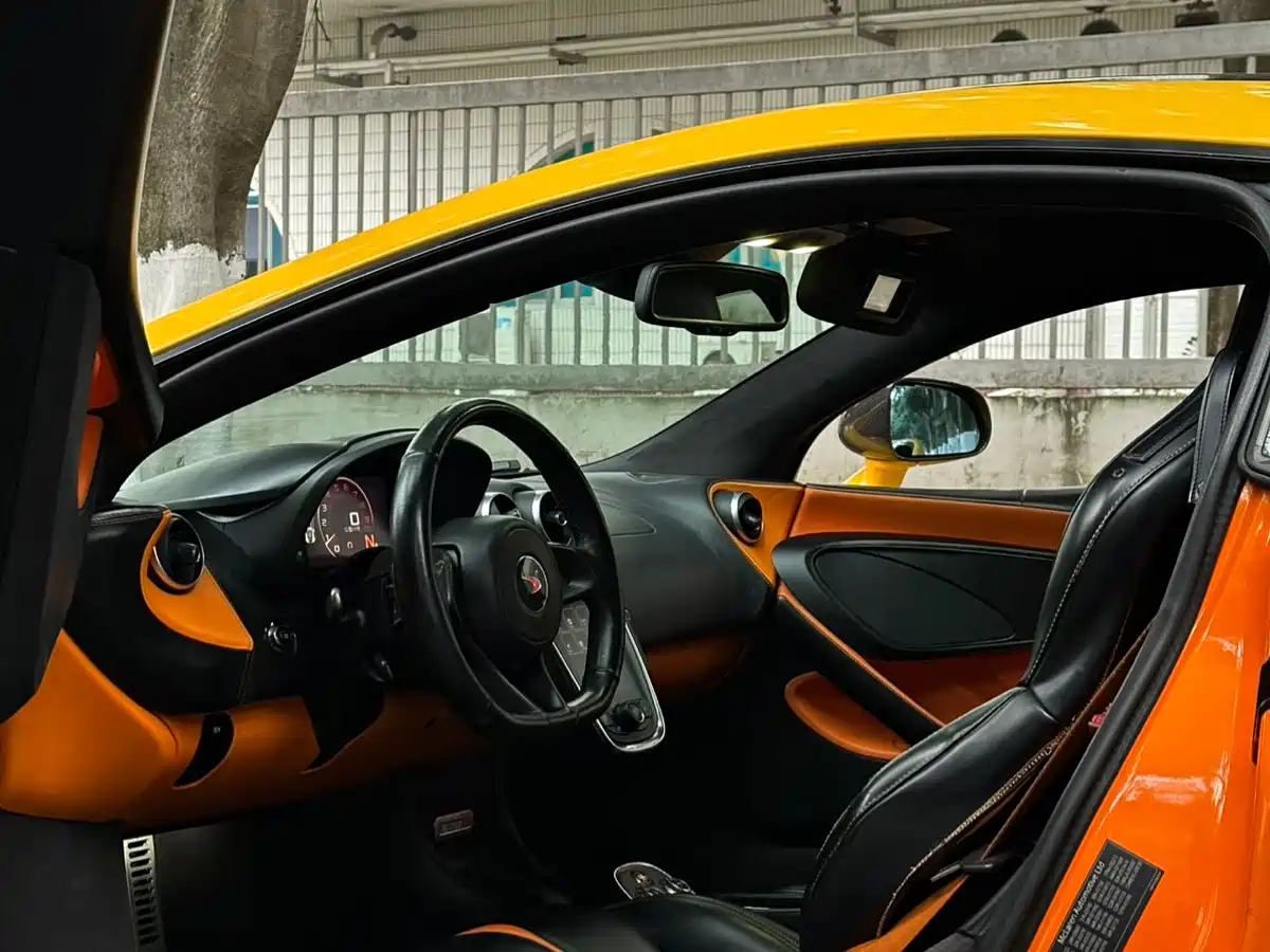 McLaren 570 2015 570S 3.8T Coupe фото 5