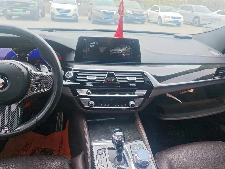 BMW 6 Series GT 2019 630i M Sport Grand Tourer Edition фото 13