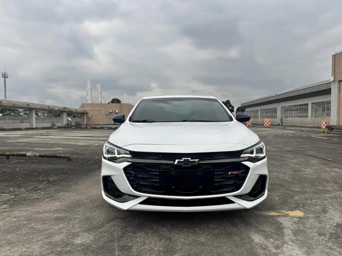 Chevrolet Monza 2019 RS 330T Auto Smooth Edition China VI фото 2