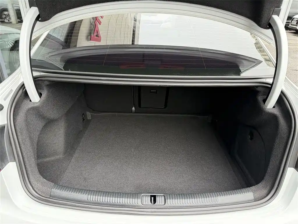 Фото 9 - Audi A3