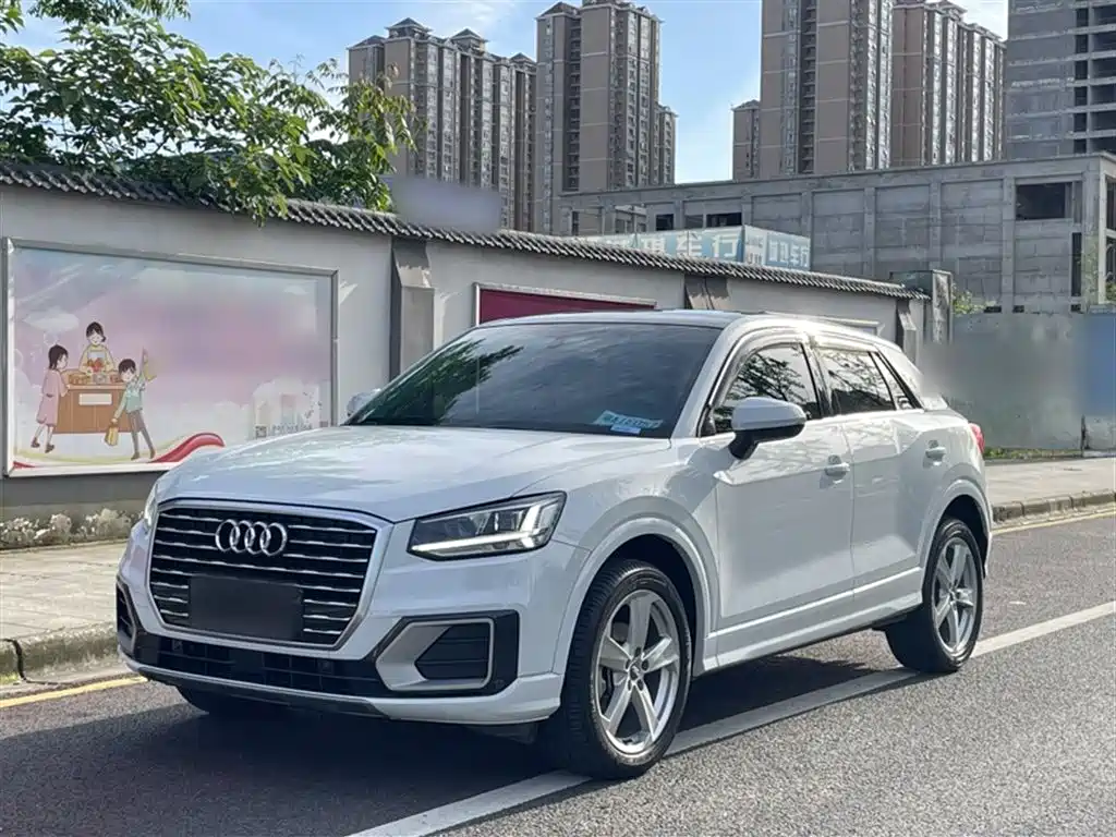 Audi Q2L 2021 35 TFSI Fashion Elegance фото 2