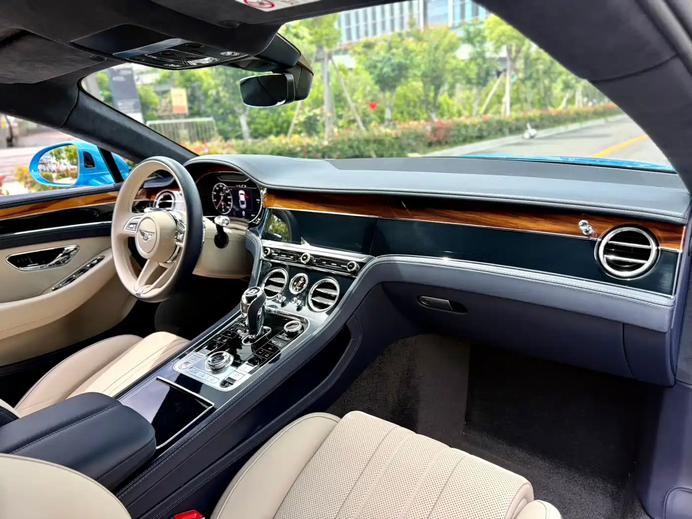 Bentley Continental 2023 2022 4.0T GT V8