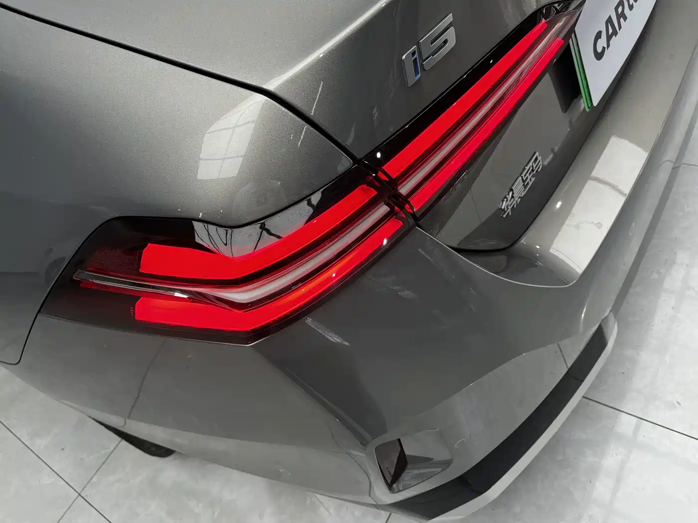 BMW i5 2024 eDrive 35L Premium Model M Sport Package фото 5