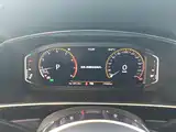 Photo 12 - Volkswagen Tiguan L
