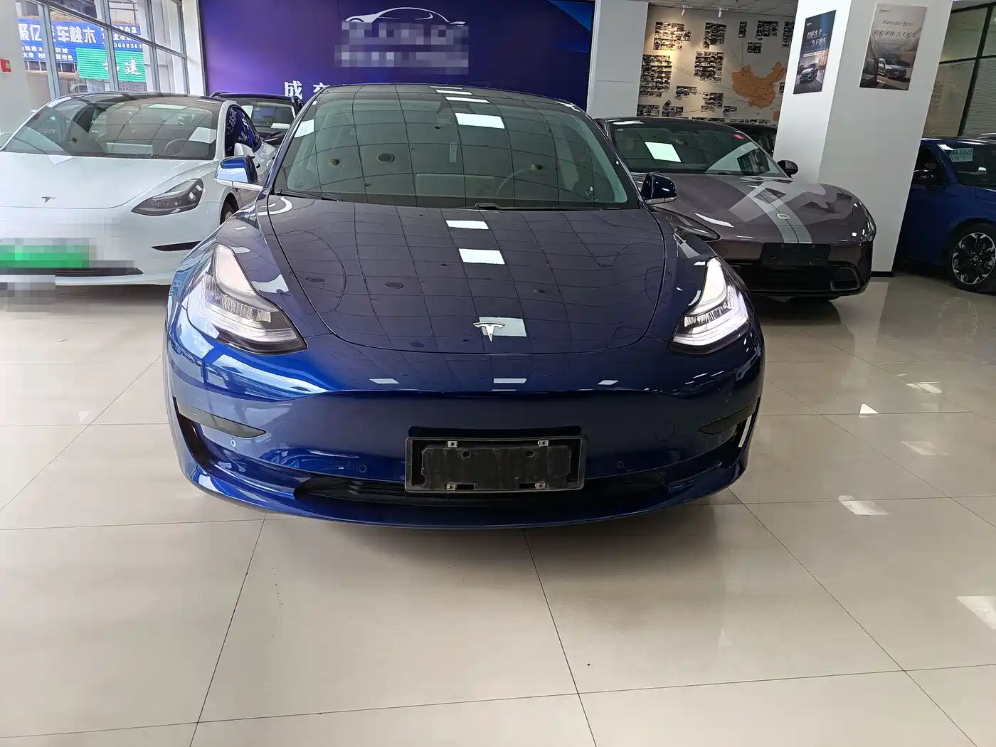 TESLA MODEL 3