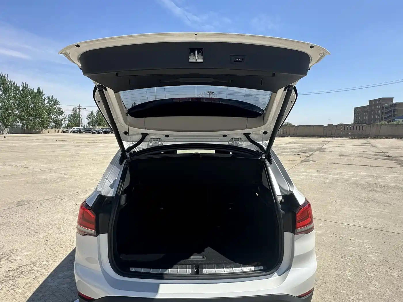 BMW X1 2022 sDrive20Li Premium фото 16