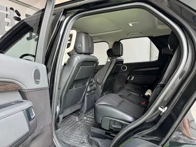 Land Rover Discovery 2017 3.0 SC V6 SE — фото 4