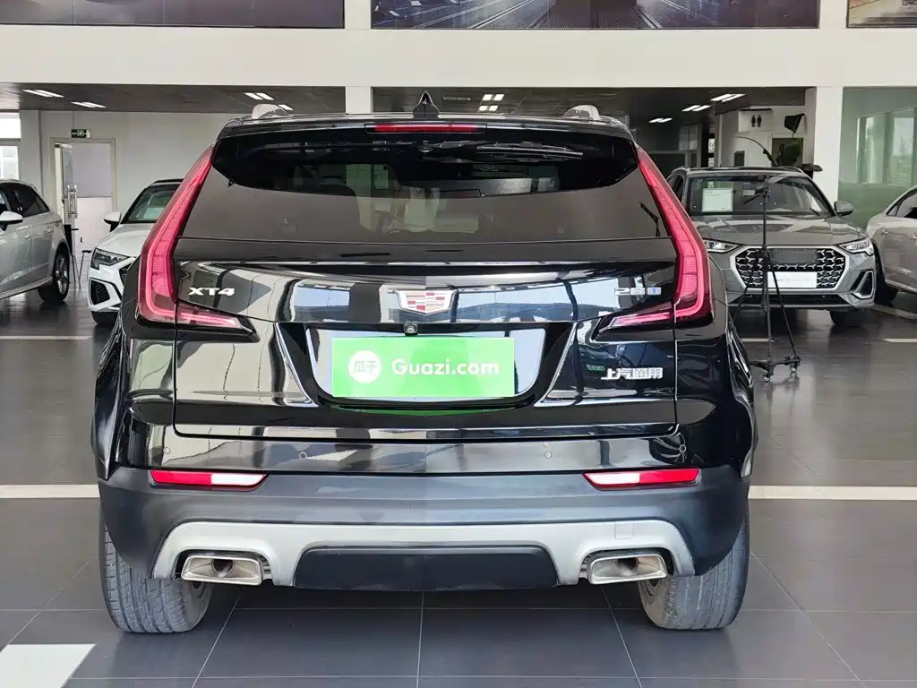 Cadillac XT4 2022 2022 28T FWD Luxury