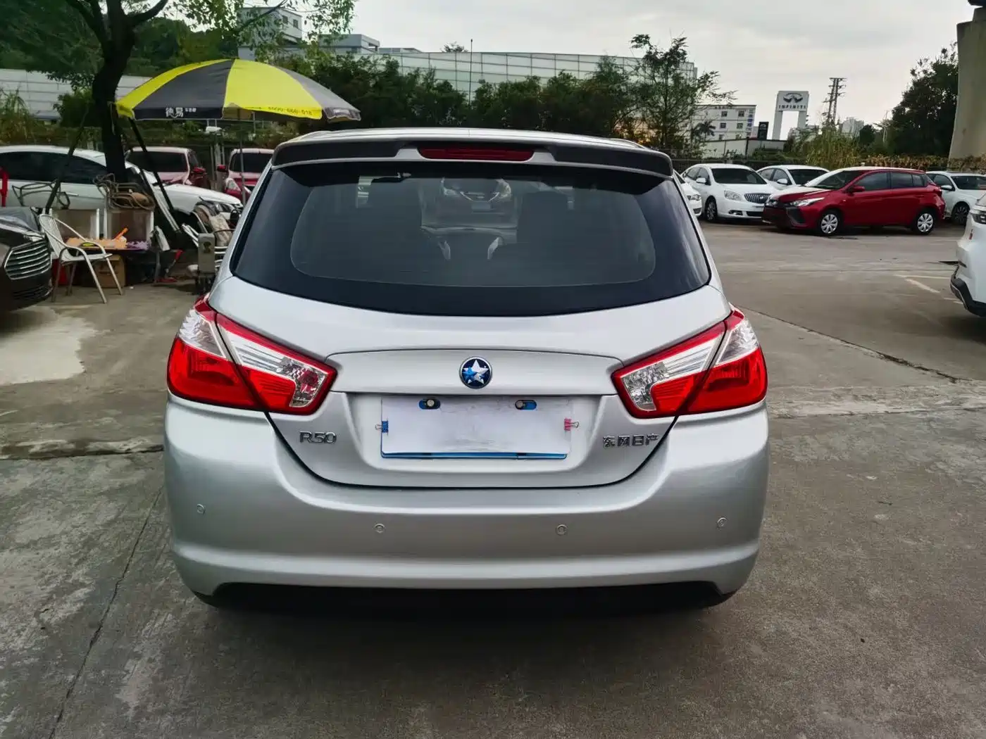 Venucia R50 2014 2013 1.6L Manual Fashion