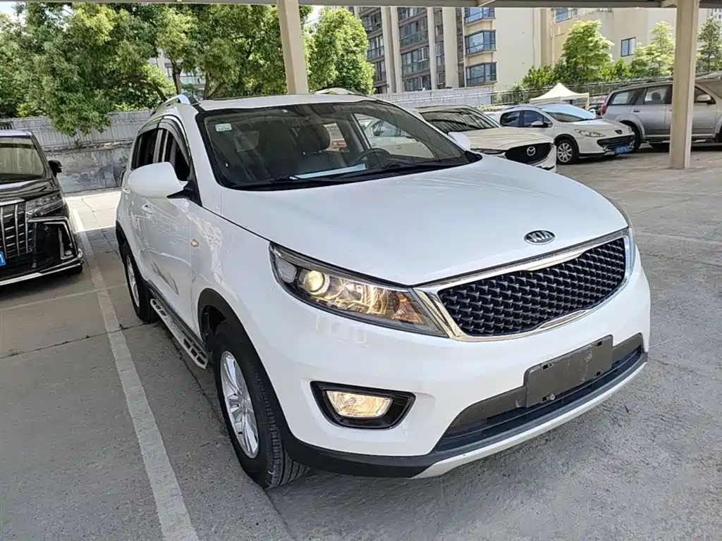 Kia Sportage 2016 2.0L Automatic 2WD GL фото 4