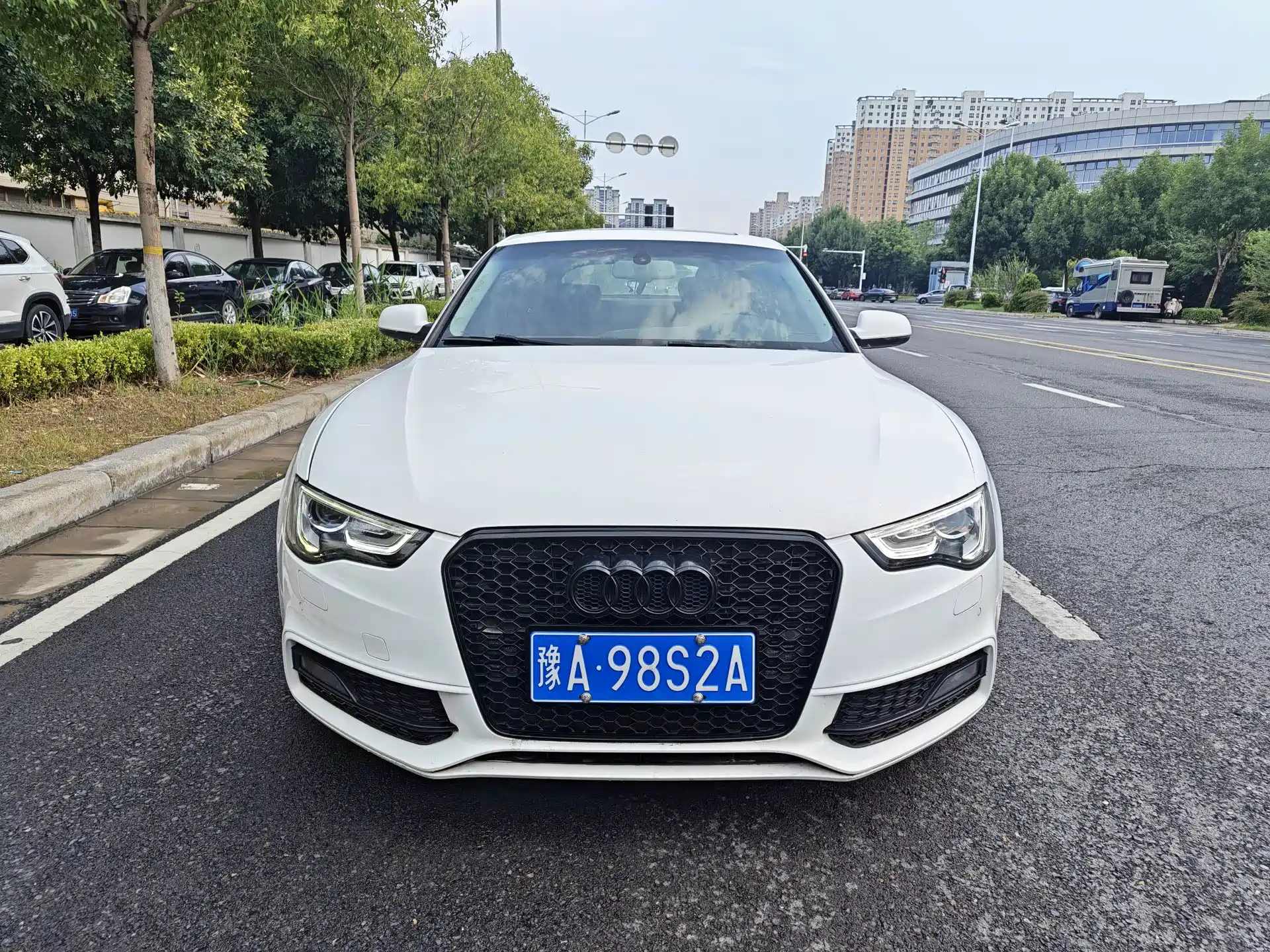 Photo 2 - Audi A5 (Import)