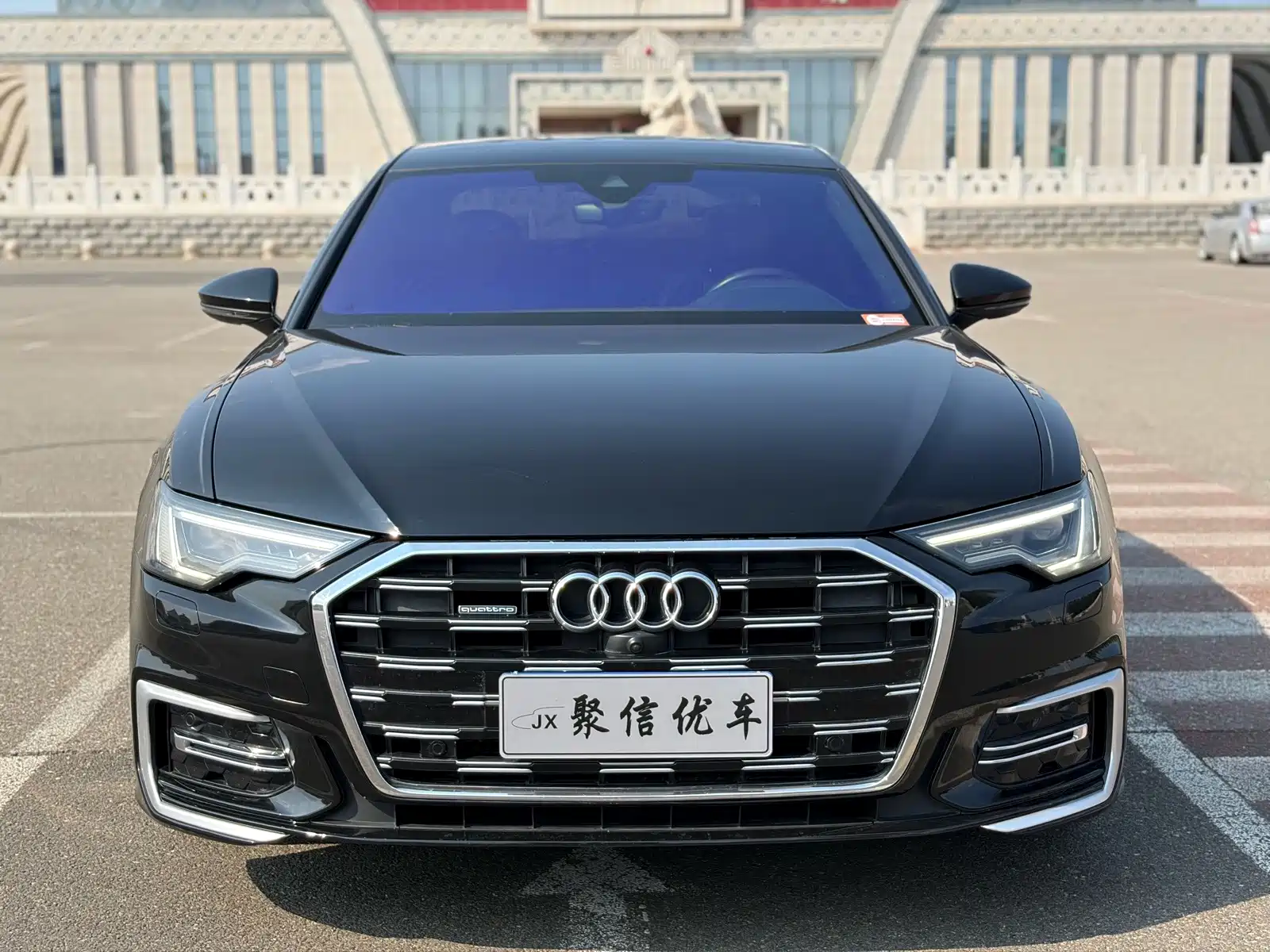 Фото 2 - Audi A6L
