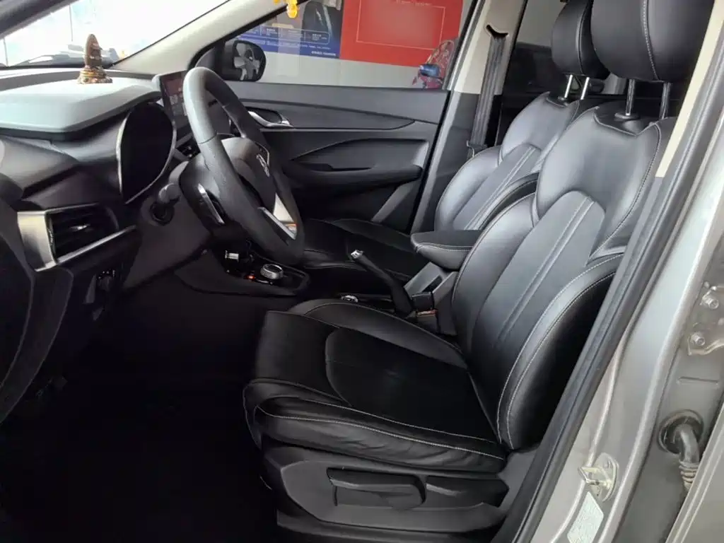 Baojun 360 2019 2018 1.5L Automatic Elite (China V)