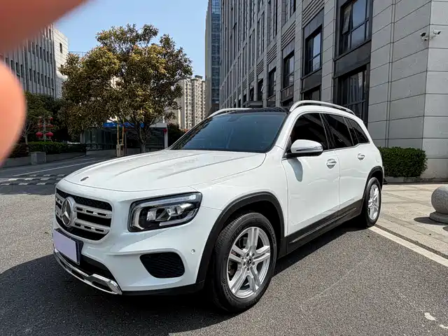 mercedes-benz glb