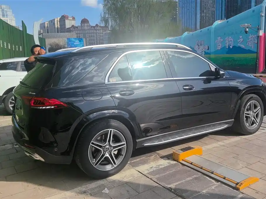 MERCEDES-BENZ GLE
