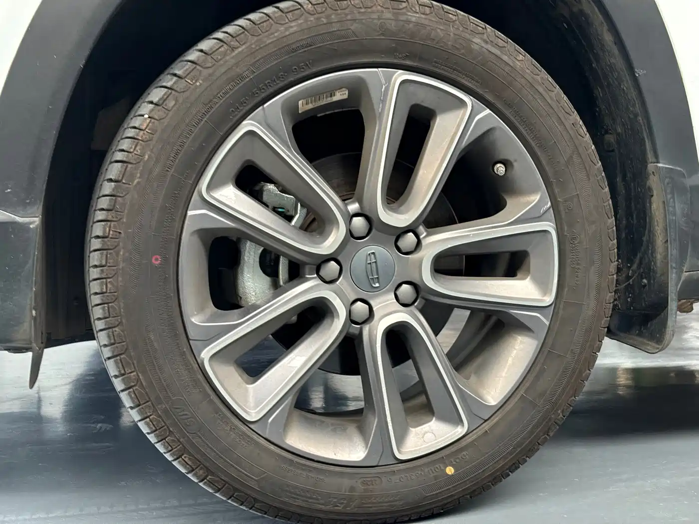 Geely ICON 2025 2025 Linglong 1.5TD Wish Fulfillment Edition