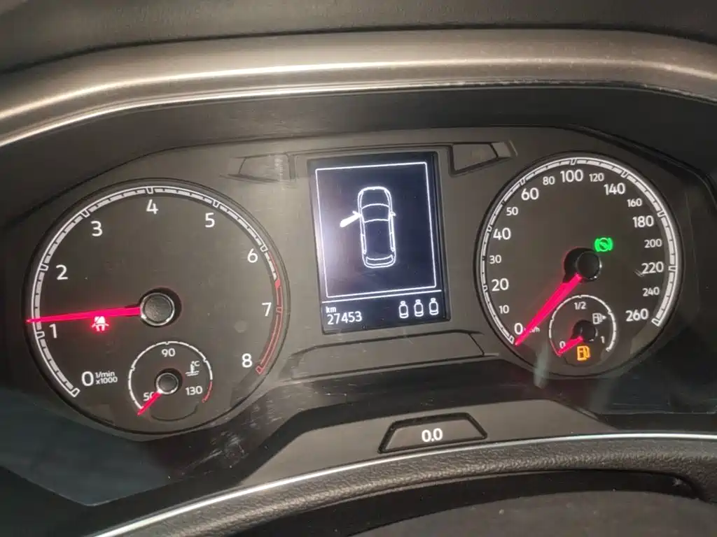 VOLKSWAGEN T-ROC EXPLORING SONGS