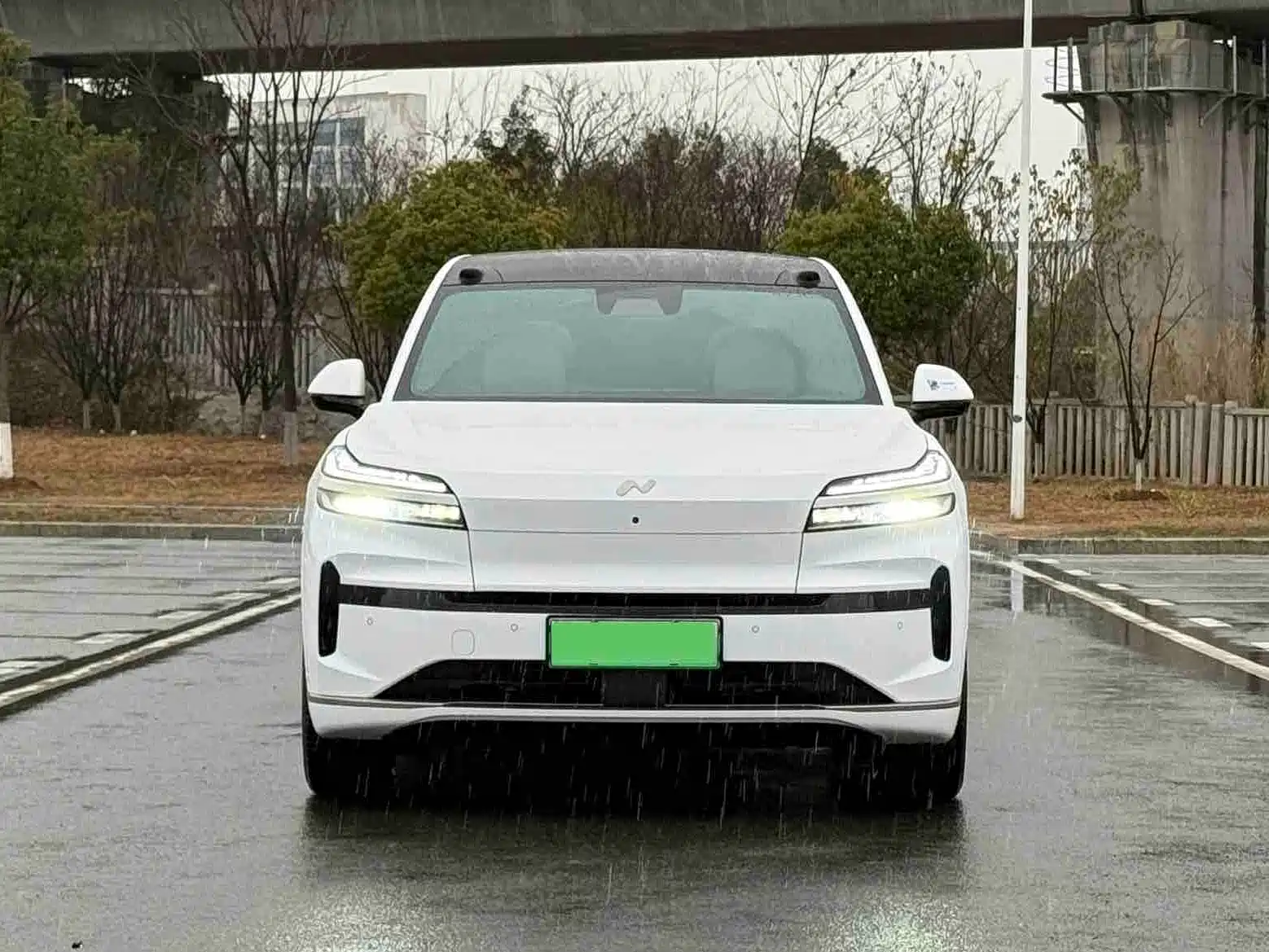 Photo 2 - Ledao L90