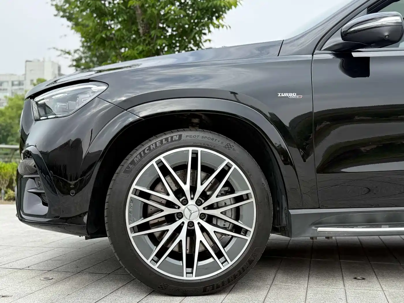 Mercedes-Benz GLE AMG 2024 AMG GLE 53 4MATIC+ фото 12
