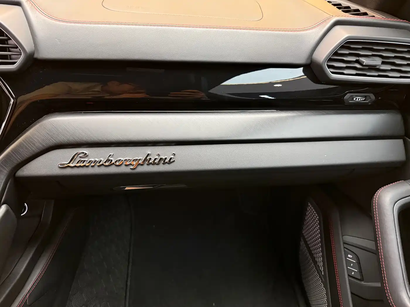 Lamborghini Urus 2023 2021 4.0T V8