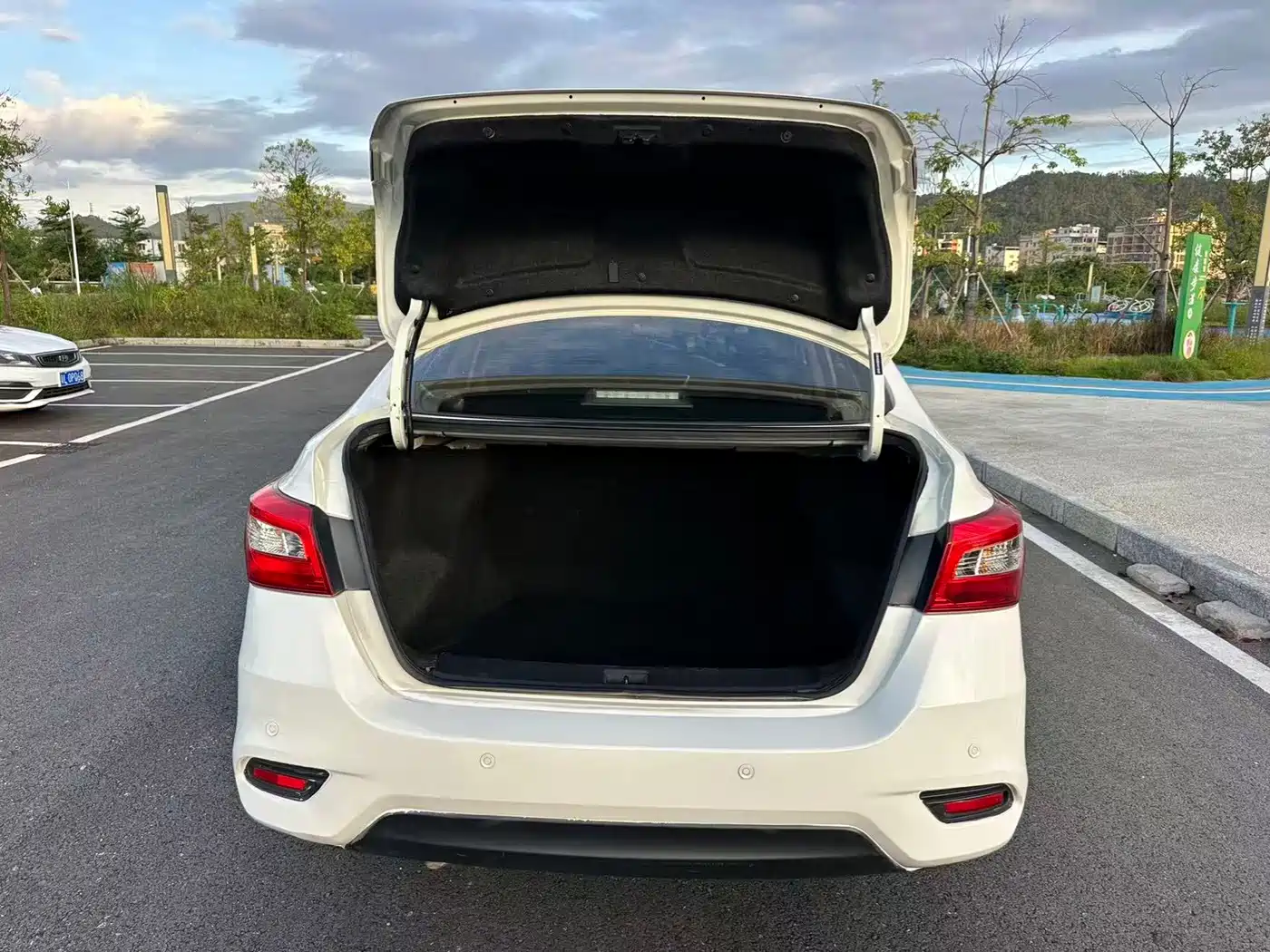 Nissan SYLPHY, миниатюра 17