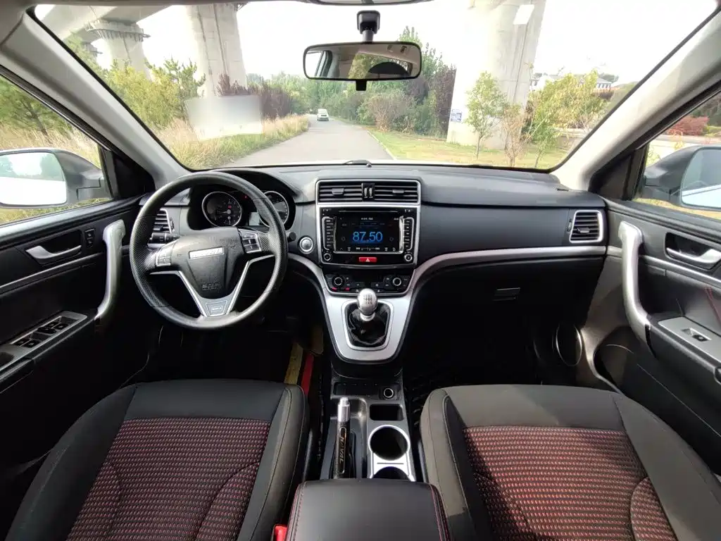 Фото 12 - Haval M6
