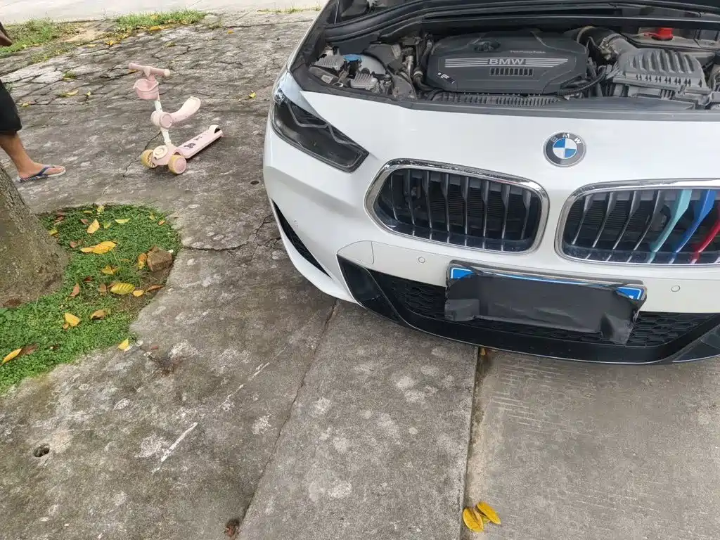Фото 19 - BMW X2