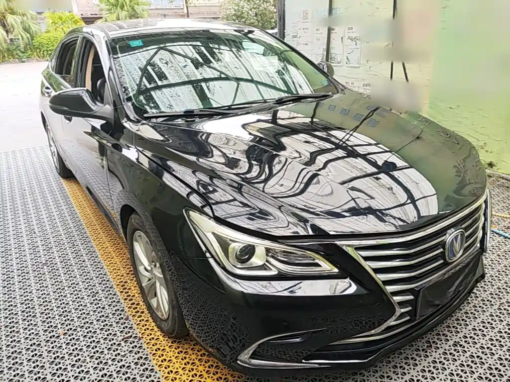 Changan Raeton CC 2019 2018 1.5T Manual Elegant China V