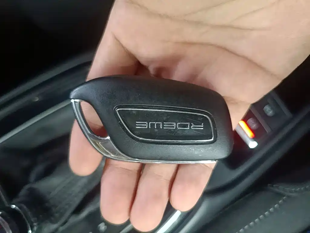 Roewe i5 2019 2019 1.5L Auto 4G-Connected Langyue Edition