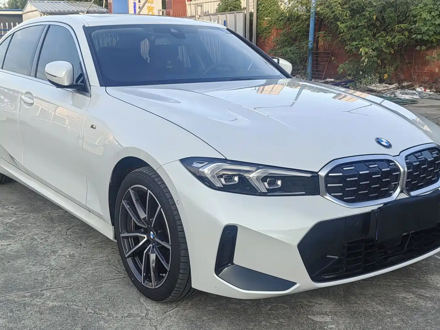 Фото 2 - BMW 3 Series