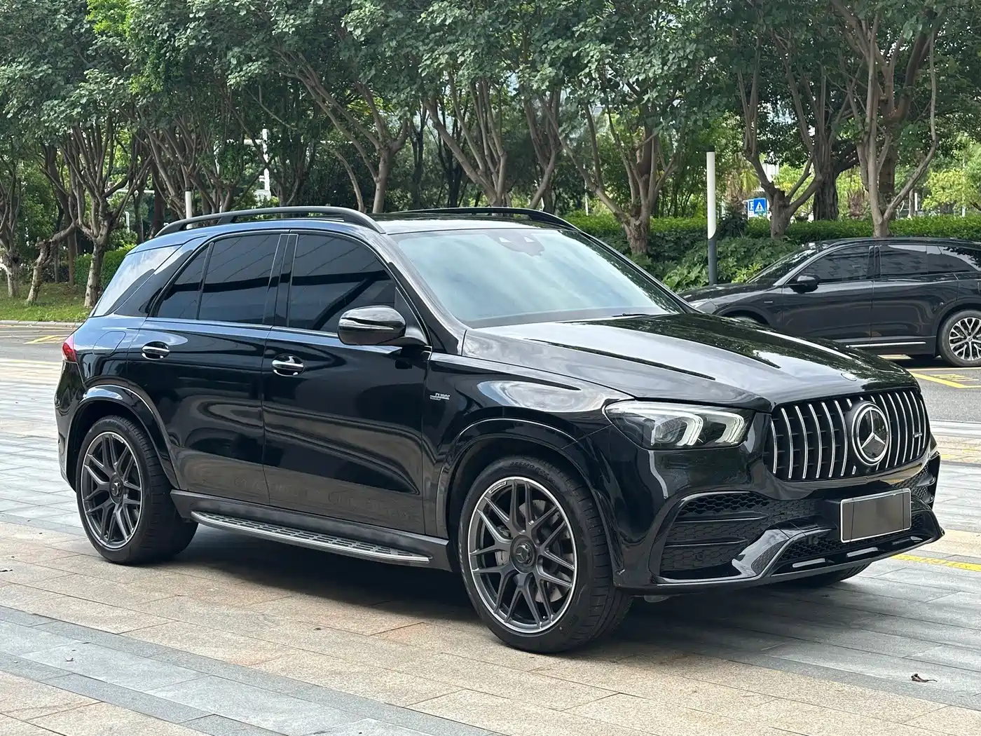 Photo 3 - Mercedes-Benz GLE AMG