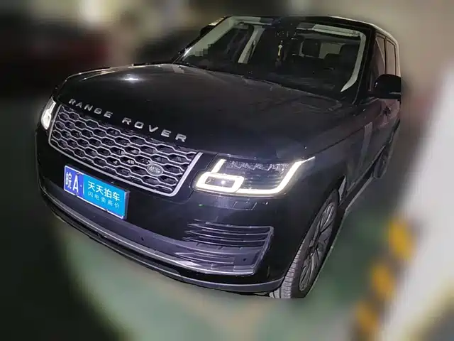Land Rover Range Rover 2021 3.0 L6 Heritage Extended Classic Edition — фото 1