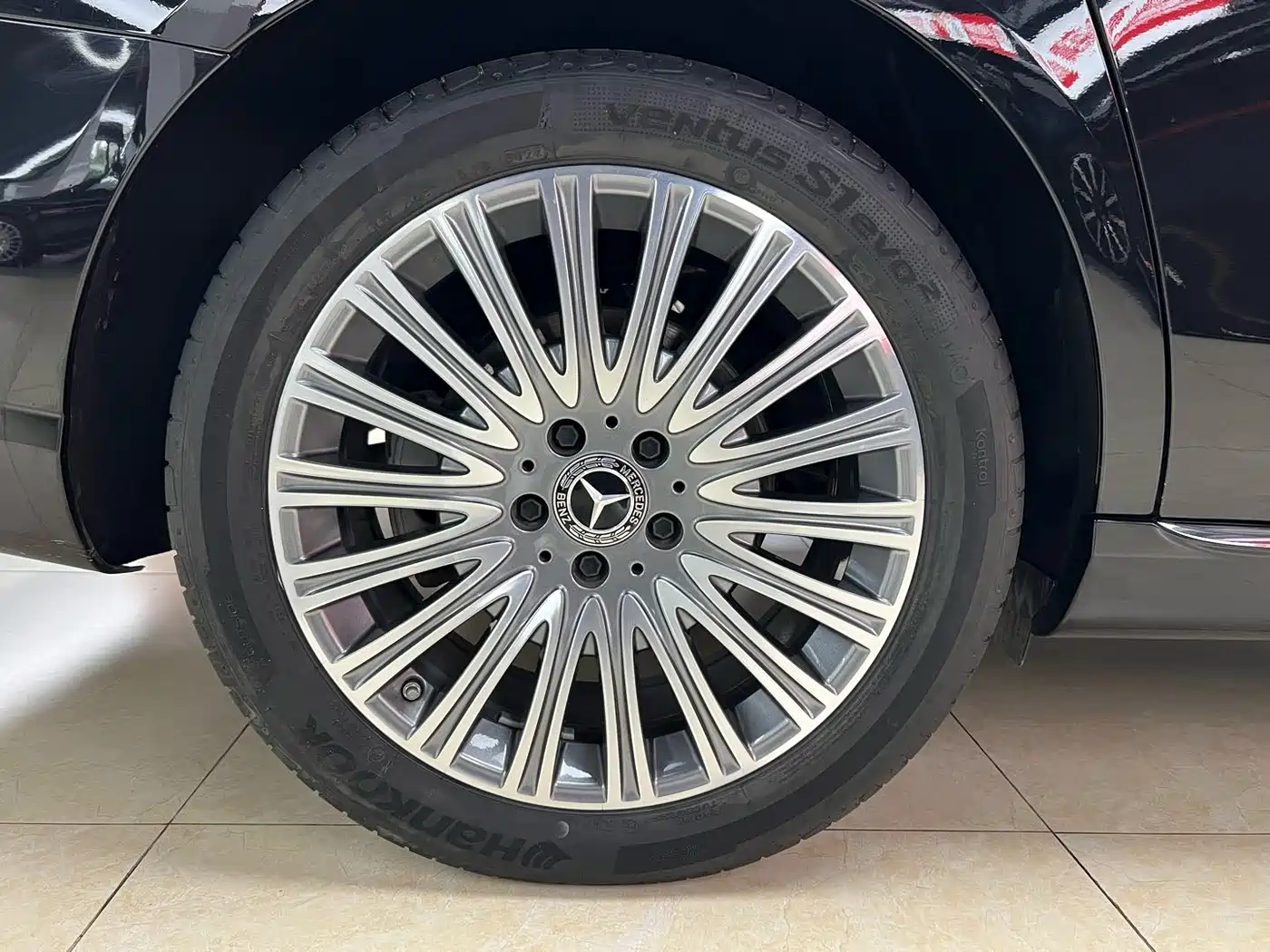 Mercedes-Benz E-Class 2023 E 300 L Luxury фото 26