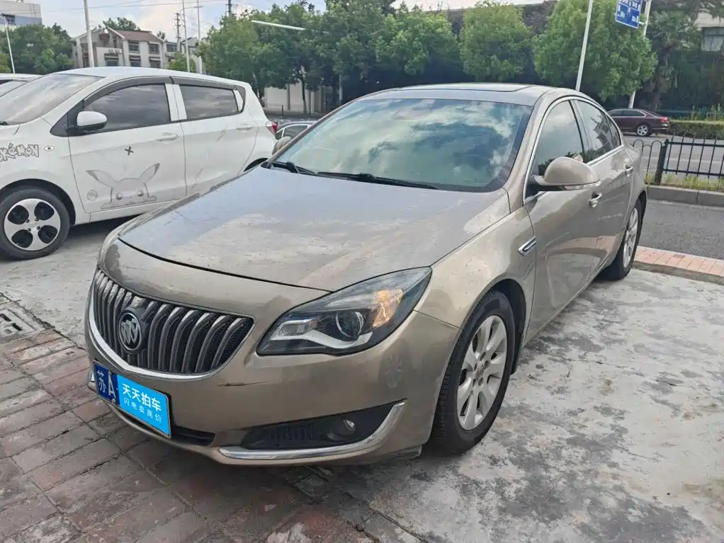 Photo 1 - Buick Regal