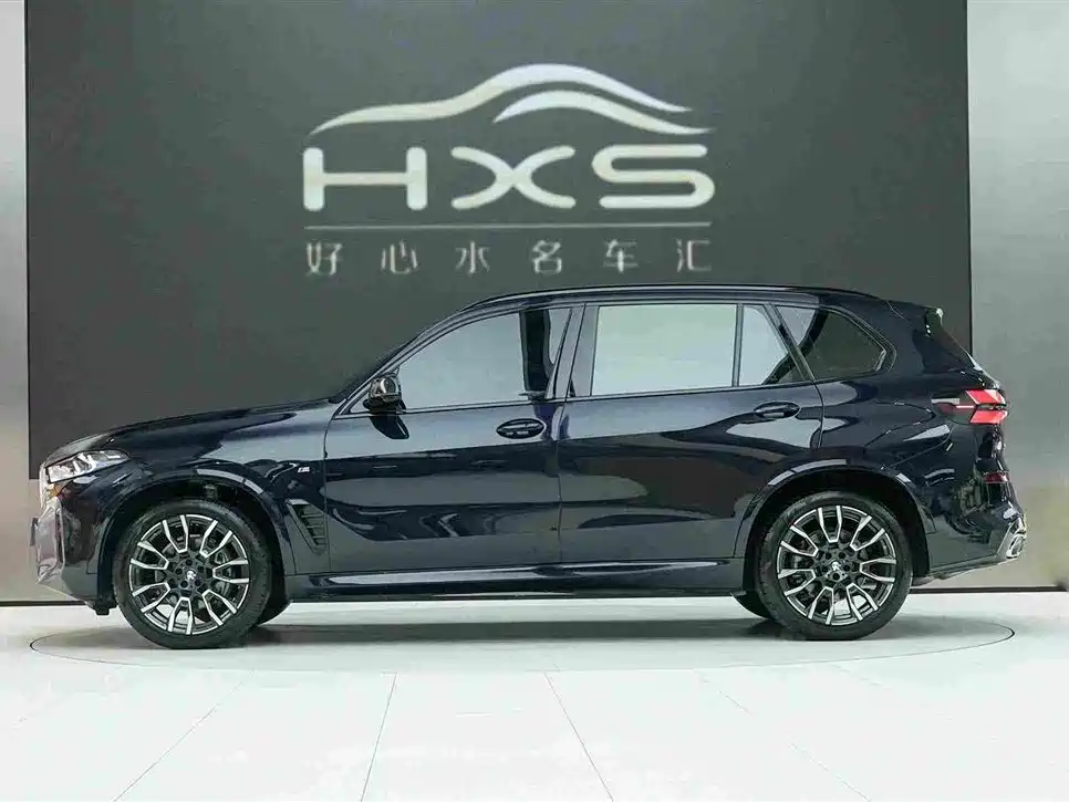 BMW X5 2026 2025 Model xDrive 40Li M Sport Blackout Package