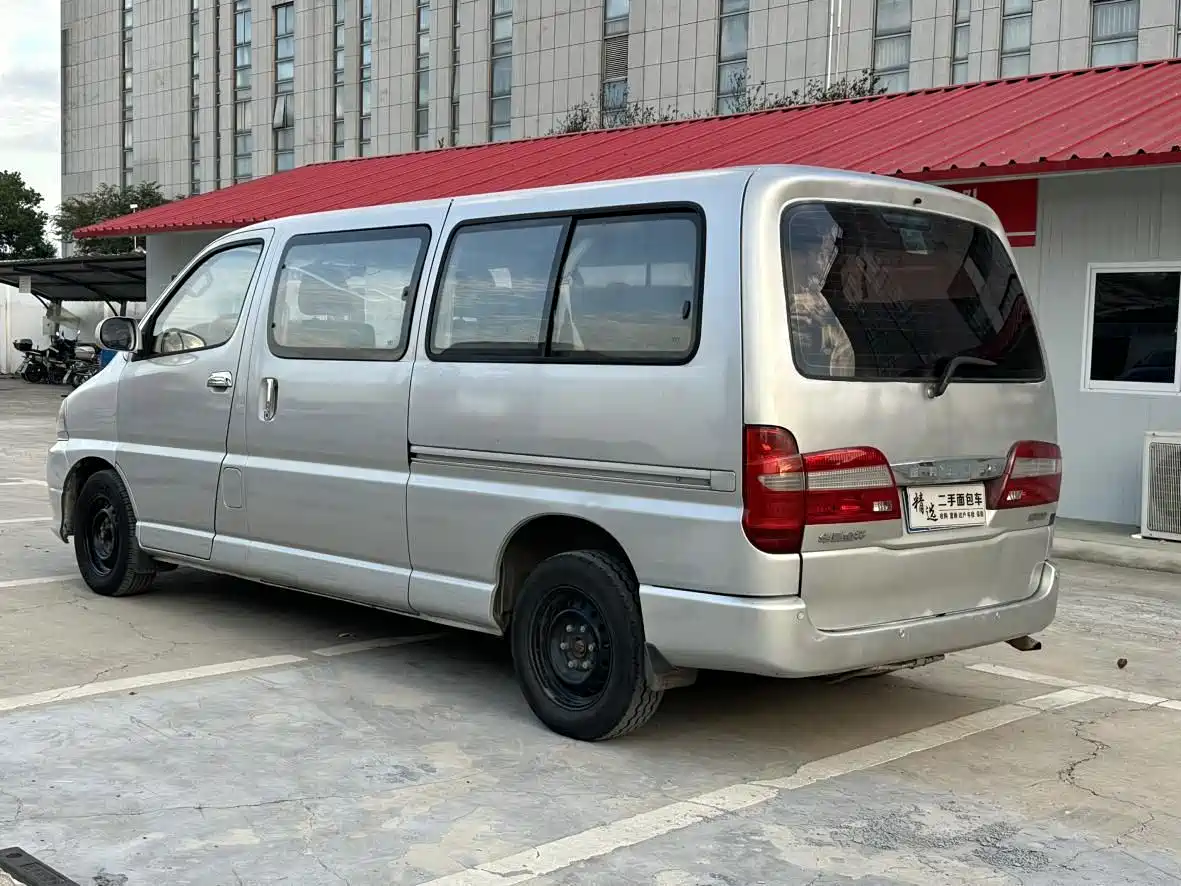 Jinbei Grace 2015 2015 2.0L Classic Edition Luxury Model Long Wheelbase 9-Seater