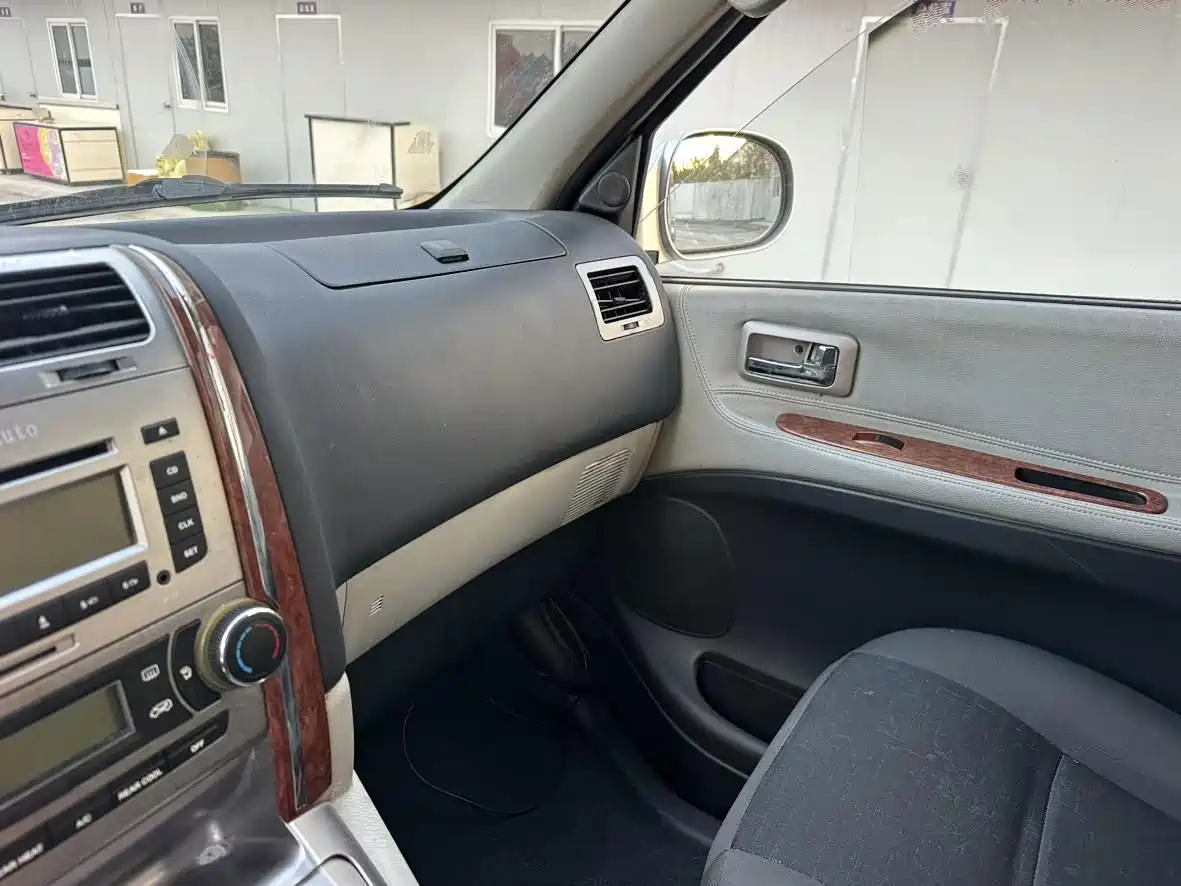 Jinbei Grace 2015 2015 2.0L Classic Edition Luxury Model Long Wheelbase 9-Seater