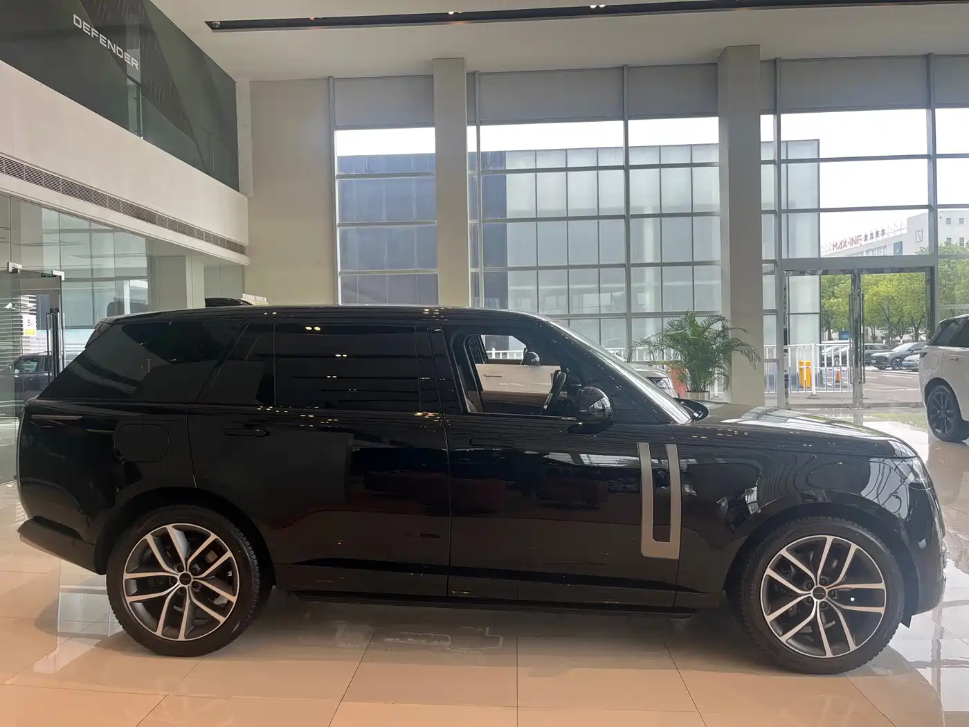 Land Rover Range Rover фото 4
