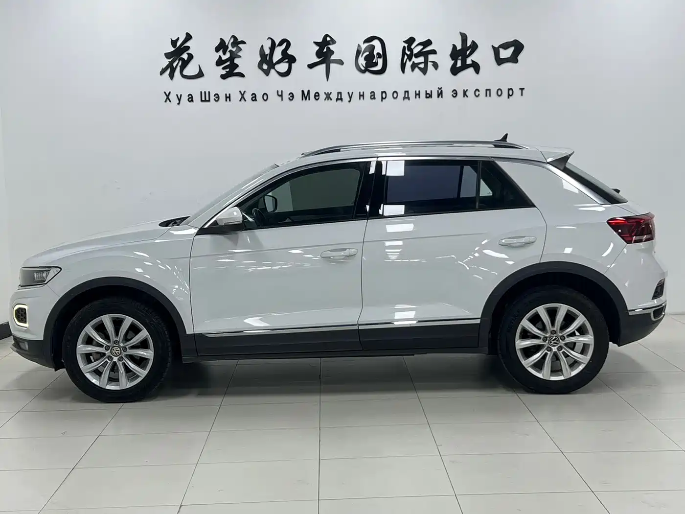 Volkswagen T-ROC 2022 280TSI DSG 2WD Elite PLUS фото 4