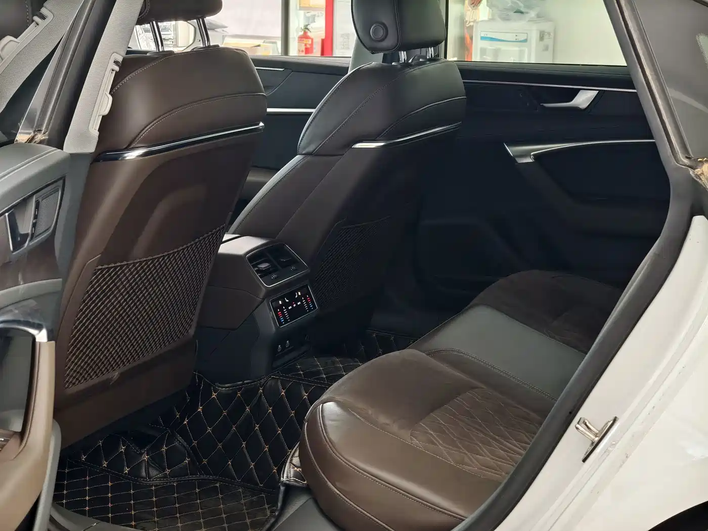 Audi A7L 2023 2022 45 TFSI quattro S-line Paladin