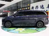 Фото 3 - Roewe iMAX8