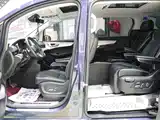Фото 7 - Roewe iMAX8