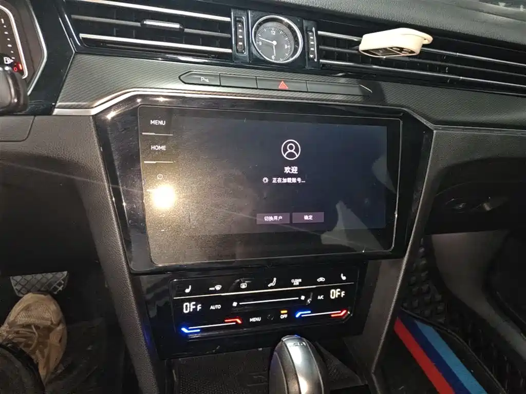 Volkswagen Magotan 2020 330TSI DSG Luxury фото 9