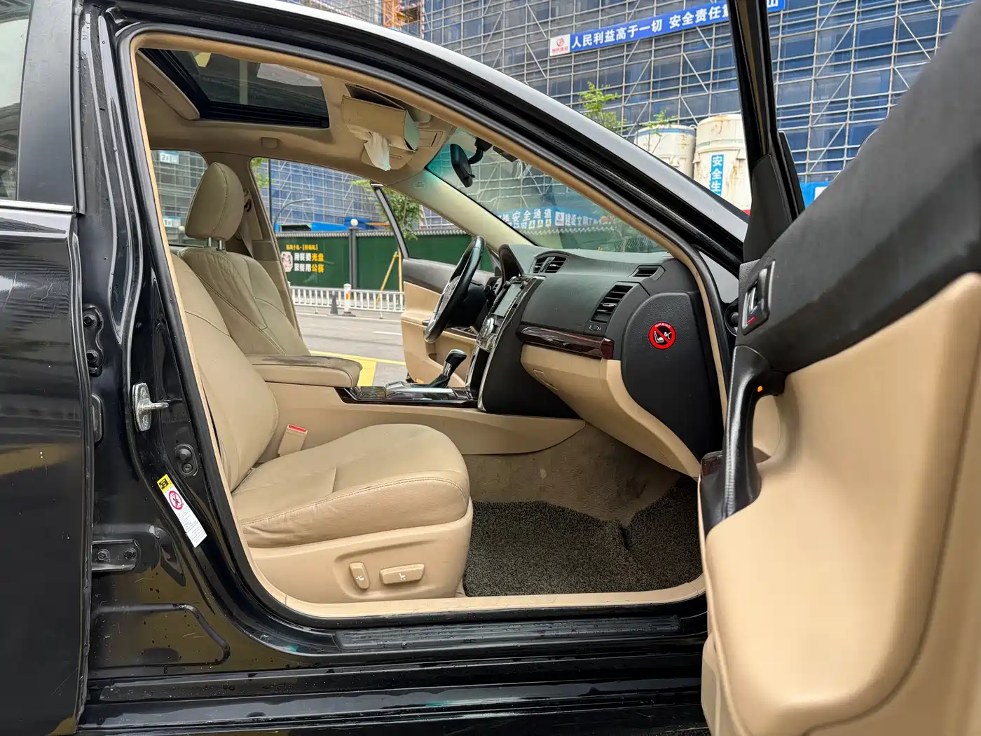 Toyota Reiz 2010 2.5V Style Elite Edition фото 12