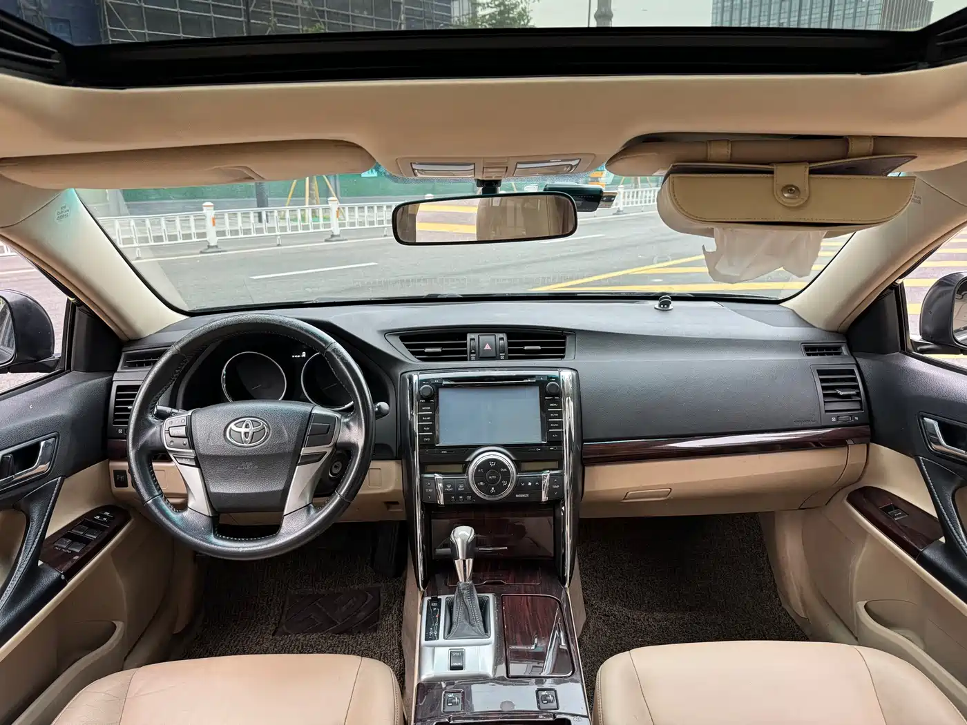 Toyota Reiz 2010 2.5V Style Elite Edition фото 8